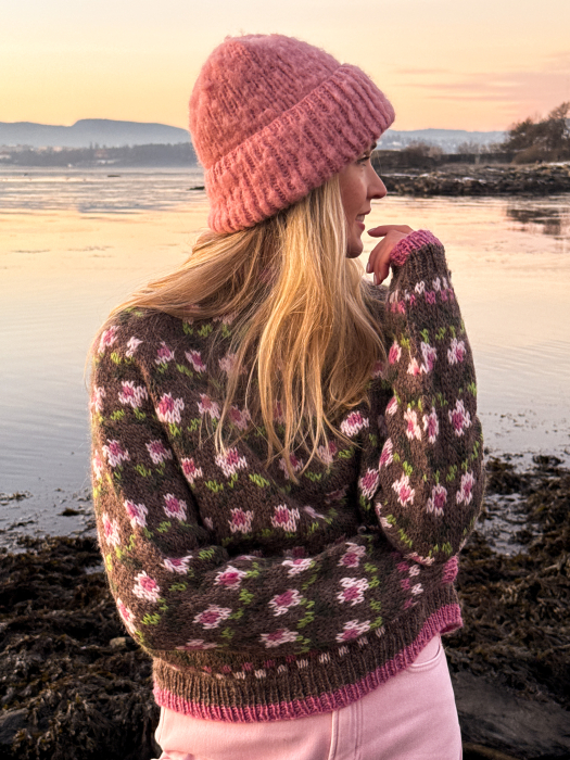 Ellinor Raglangenser by Ingrid Raadim X HOY IR 03-21A