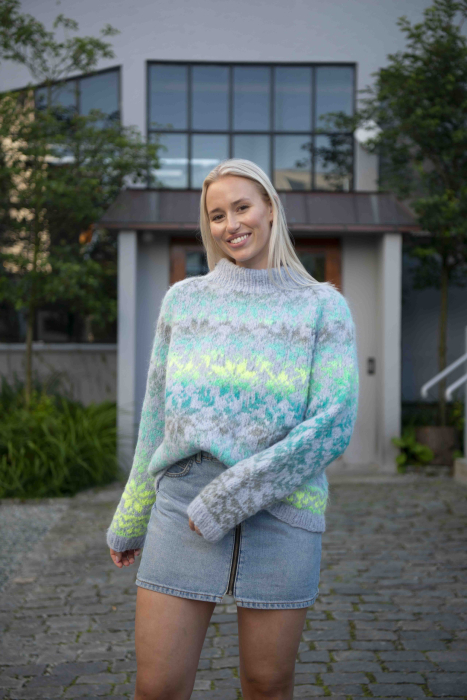 Carly Genser Himmelblå ST 24-19